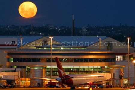 Full Moon Rising