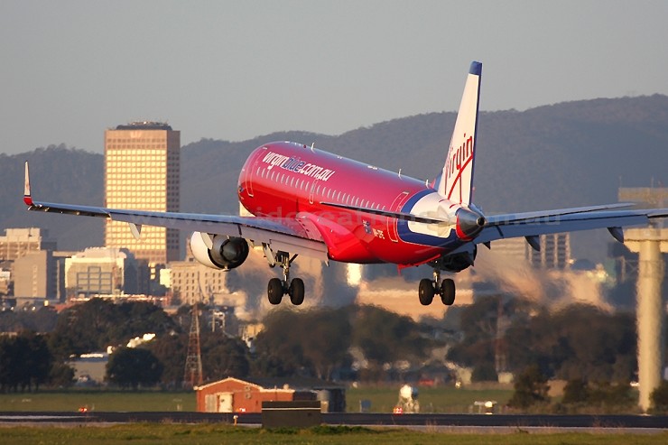 Sunset Embraer